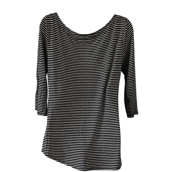 Zenana Outfitters Black & White Striped Knit Top Woman Size Large - Picture 3 of 9